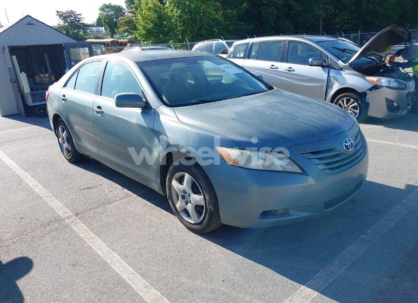 2007 Toyota Camry LE (VIN 4T1BE46K17U722943) main photo
