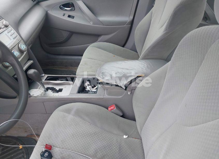 Photo 5 of 2008 Toyota Camry LE (VIN 4T1BE46K18U196315)