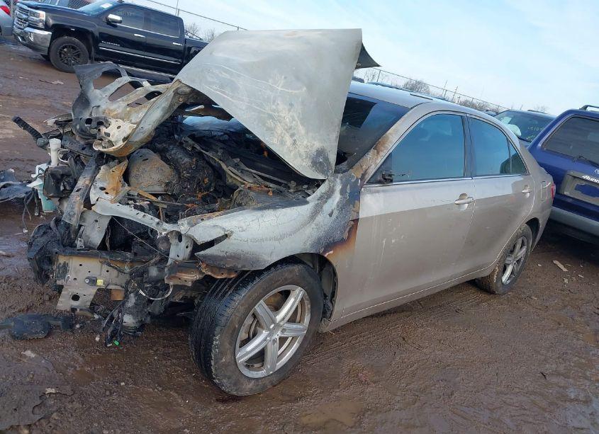 Photo 2 of 2008 Toyota Camry LE (VIN 4T1BE46K18U207362)