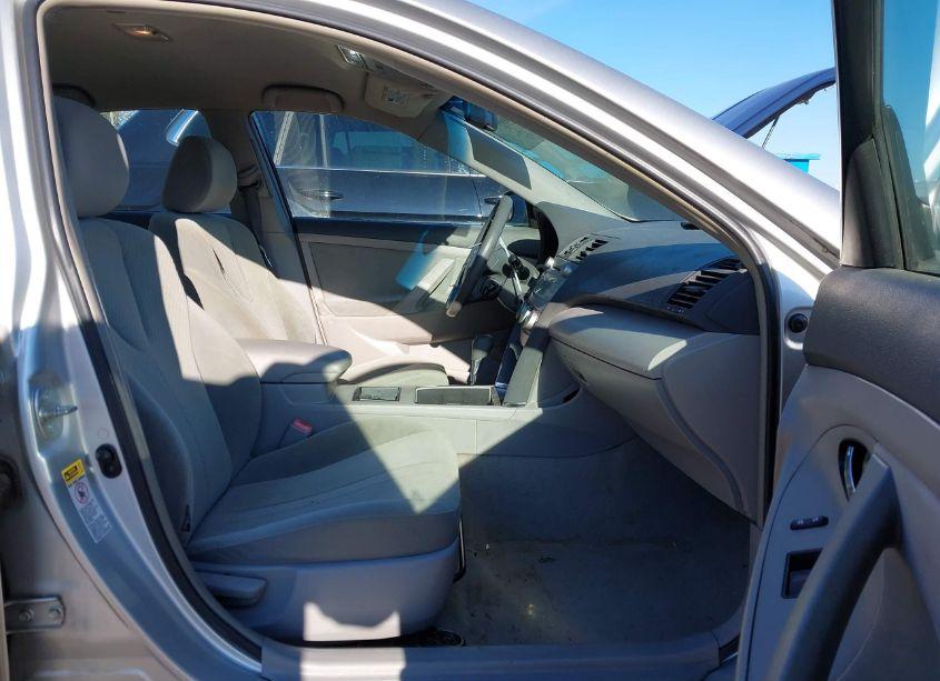 Photo 5 of 2008 Toyota Camry LE (VIN 4T1BE46K18U247084)