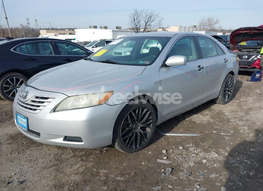 Photo 2 of 2008 Toyota Camry LE (VIN 4T1BE46K18U249367)