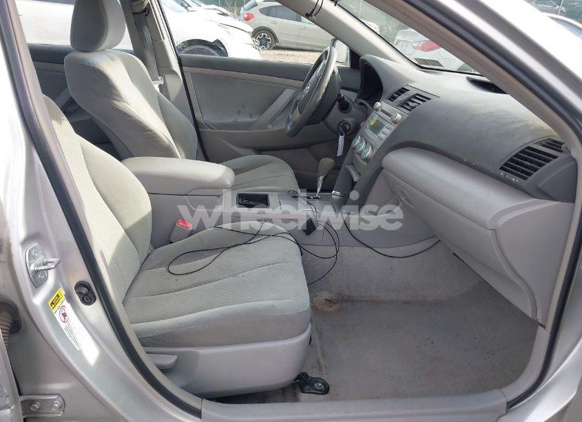 Photo 5 of 2008 Toyota Camry LE (VIN 4T1BE46K18U249367)