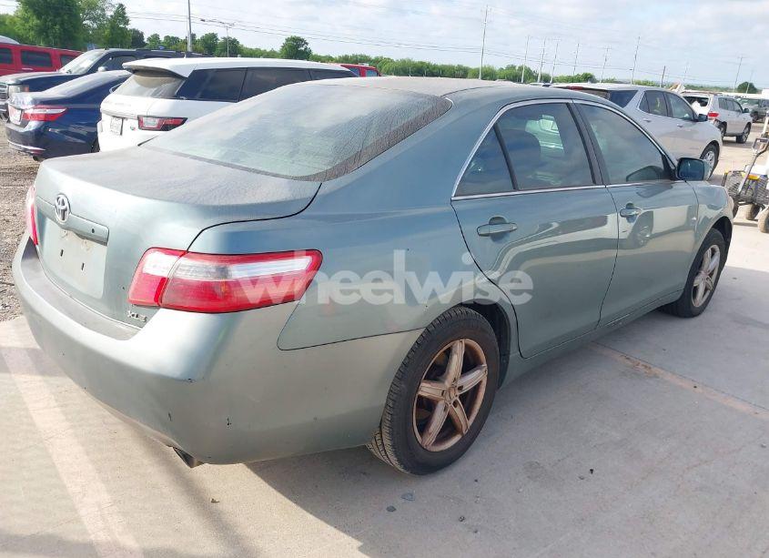 Photo 4 of 2008 Toyota Camry XLE (VIN 4T1BE46K18U752137)