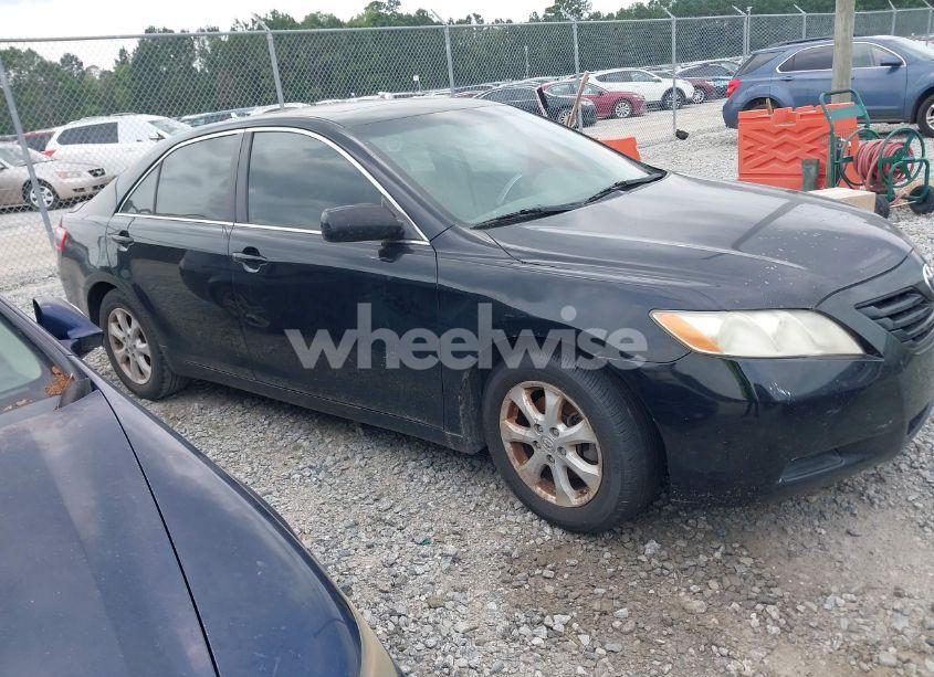 2008 Toyota Camry LE (VIN 4T1BE46K18U759928) main photo