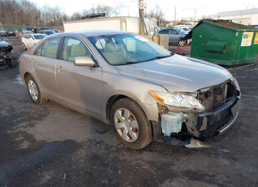 2008 Toyota Camry LE (VIN 4T1BE46K18U773571) main photo
