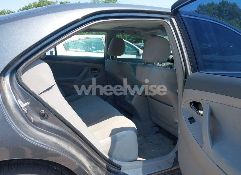 Photo 8 of 2009 Toyota Camry LE (VIN 4T1BE46K19U290339)