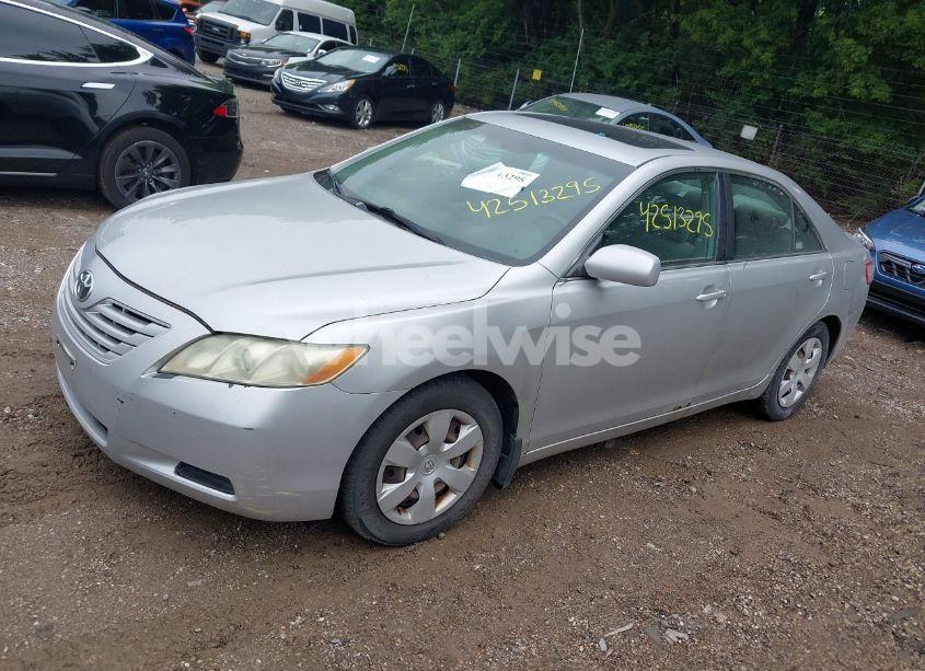 Photo 2 of 2009 Toyota Camry LE (VIN 4T1BE46K19U293368)