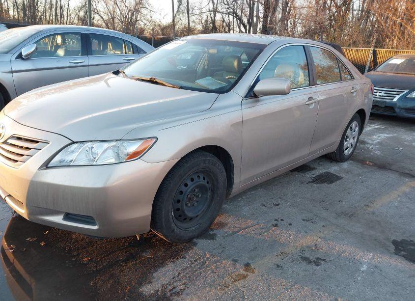 Photo 2 of 2009 Toyota Camry (VIN 4T1BE46K19U313764)