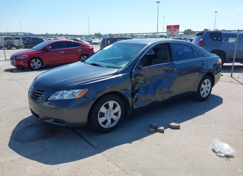 Photo 2 of 2009 Toyota Camry LE (VIN 4T1BE46K19U363158)