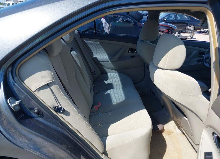 Photo 8 of 2009 Toyota Camry LE (VIN 4T1BE46K19U363158)