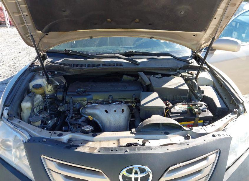 Photo 10 of 2009 Toyota Camry (VIN 4T1BE46K19U370143)