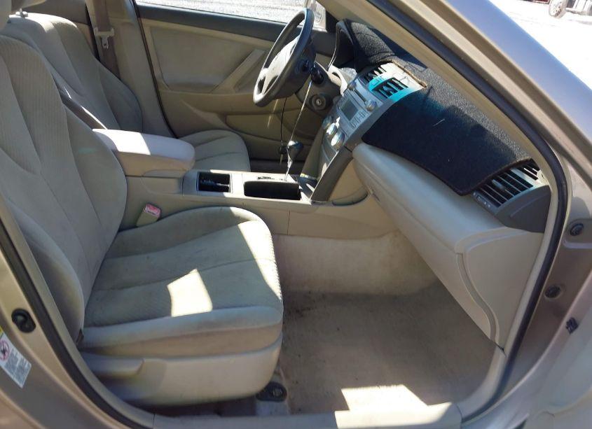 Photo 5 of 2009 Toyota Camry (VIN 4T1BE46K19U370143)