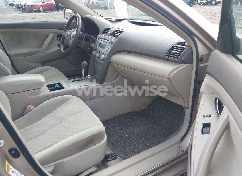 Photo 5 of 2009 Toyota Camry LE (VIN 4T1BE46K19U374550)