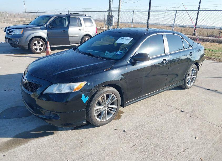Photo 2 of 2009 Toyota Camry SE (VIN 4T1BE46K19U384088)