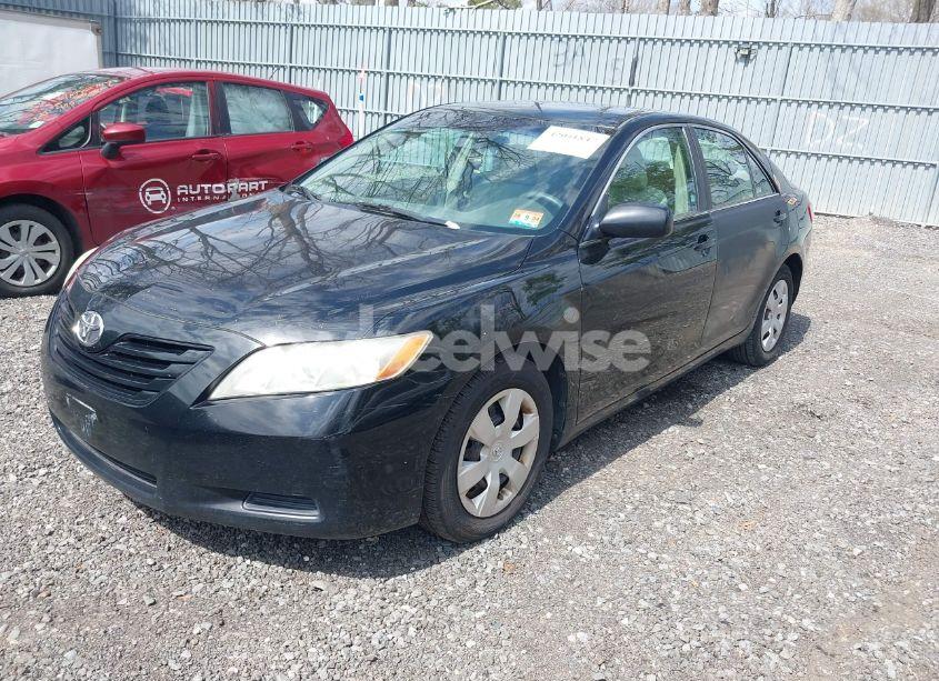 Photo 2 of 2009 Toyota Camry LE (VIN 4T1BE46K19U395463)