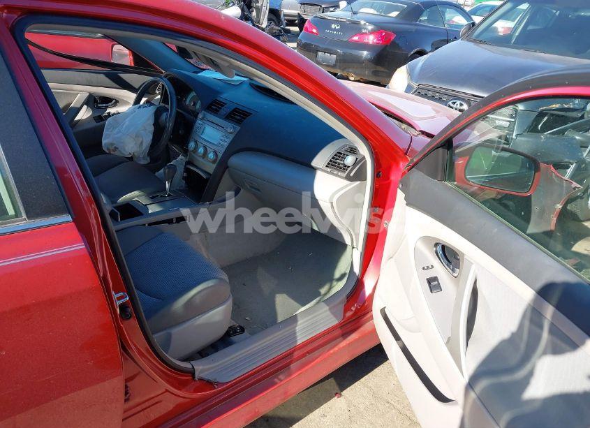 Photo 5 of 2009 Toyota Camry SE (VIN 4T1BE46K19U407983)