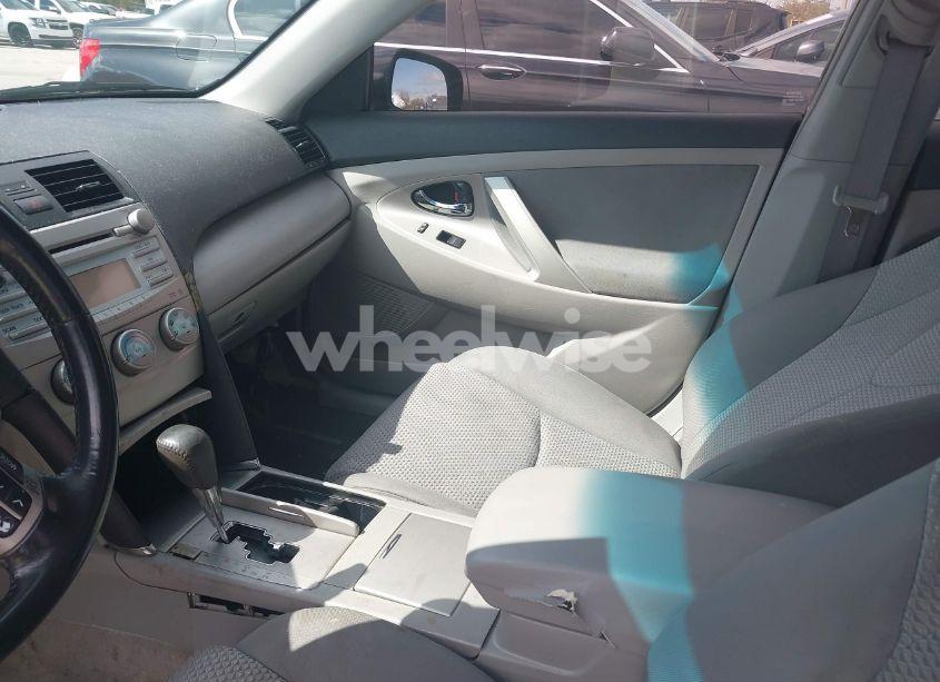 Photo 5 of 2009 Toyota Camry SE (VIN 4T1BE46K19U409247)