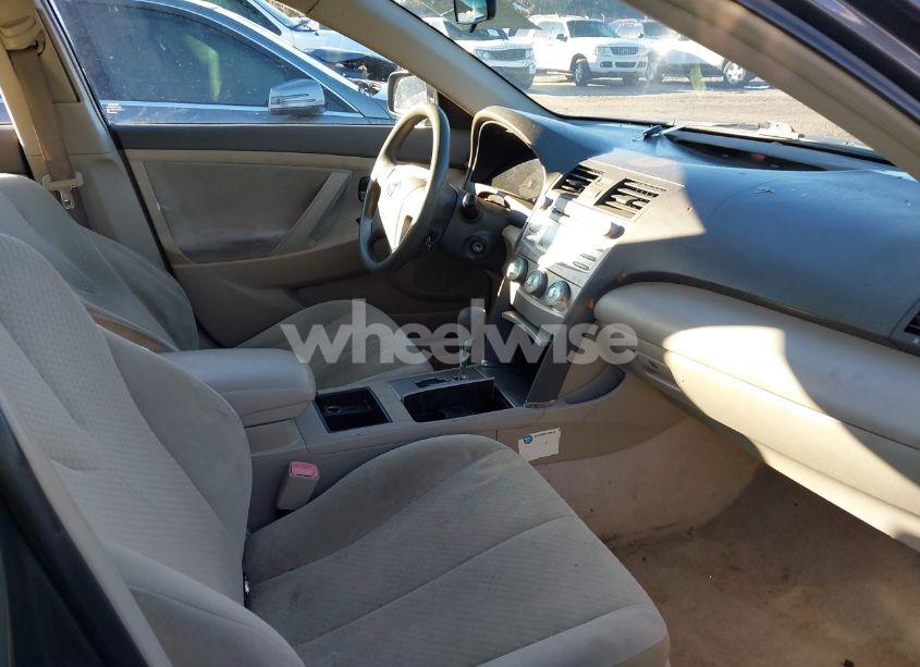 Photo 5 of 2009 Toyota Camry LE (VIN 4T1BE46K19U411001)