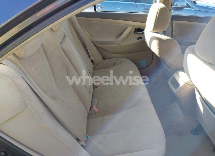 Photo 8 of 2009 Toyota Camry LE (VIN 4T1BE46K19U411001)