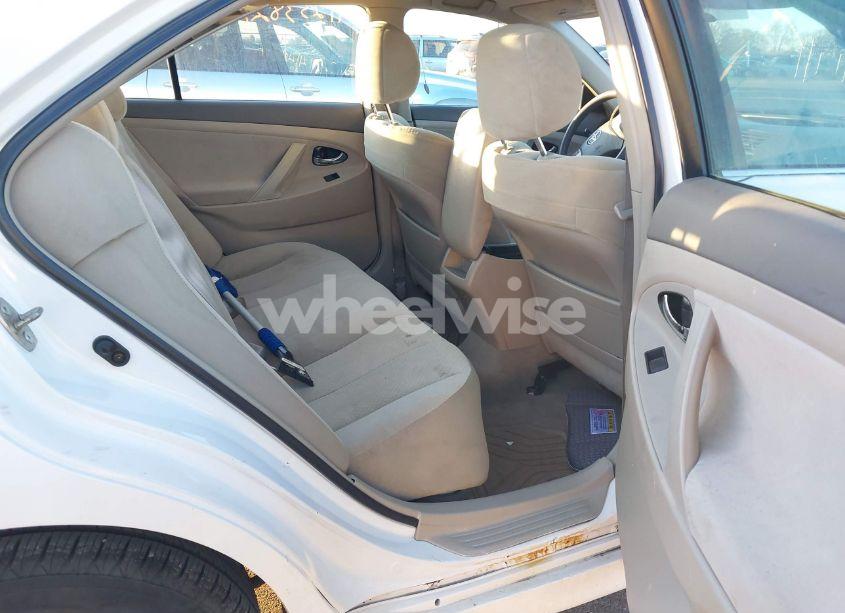 Photo 8 of 2009 Toyota Camry LE (VIN 4T1BE46K19U829462)
