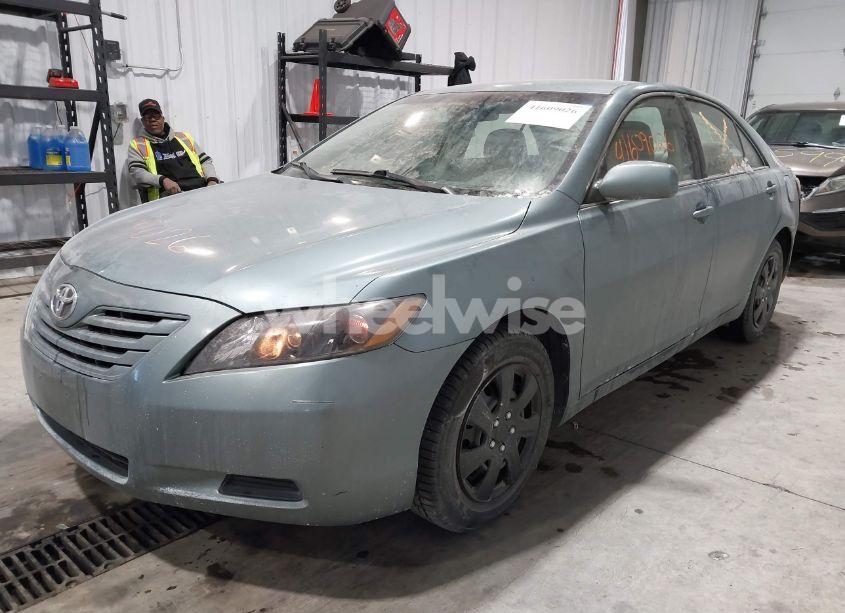 Photo 2 of 2009 Toyota Camry LE (VIN 4T1BE46K19U838033)