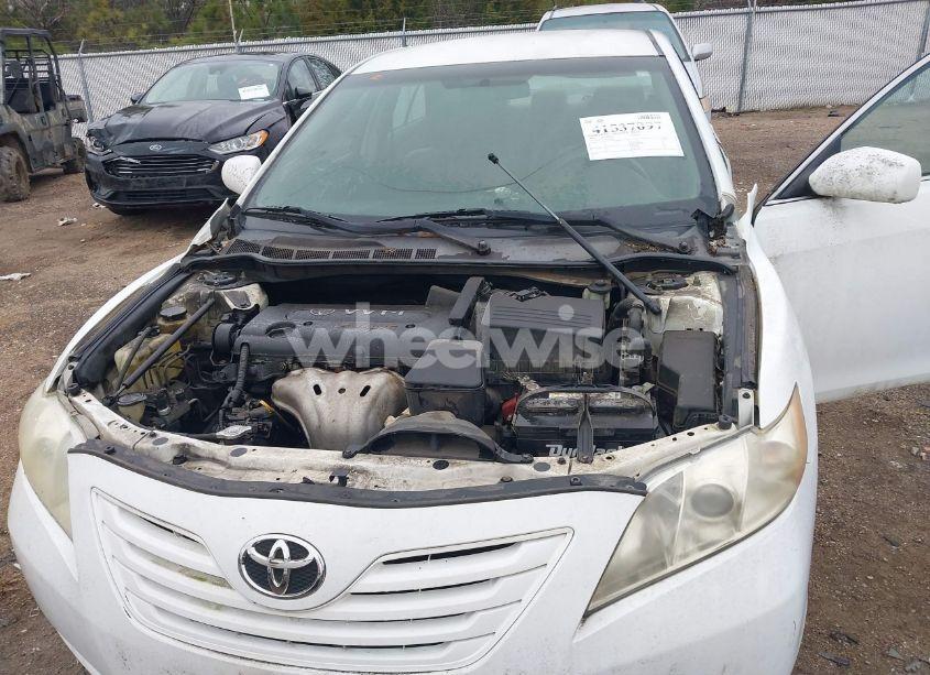 Photo 10 of 2009 Toyota Camry LE (VIN 4T1BE46K19U842096)