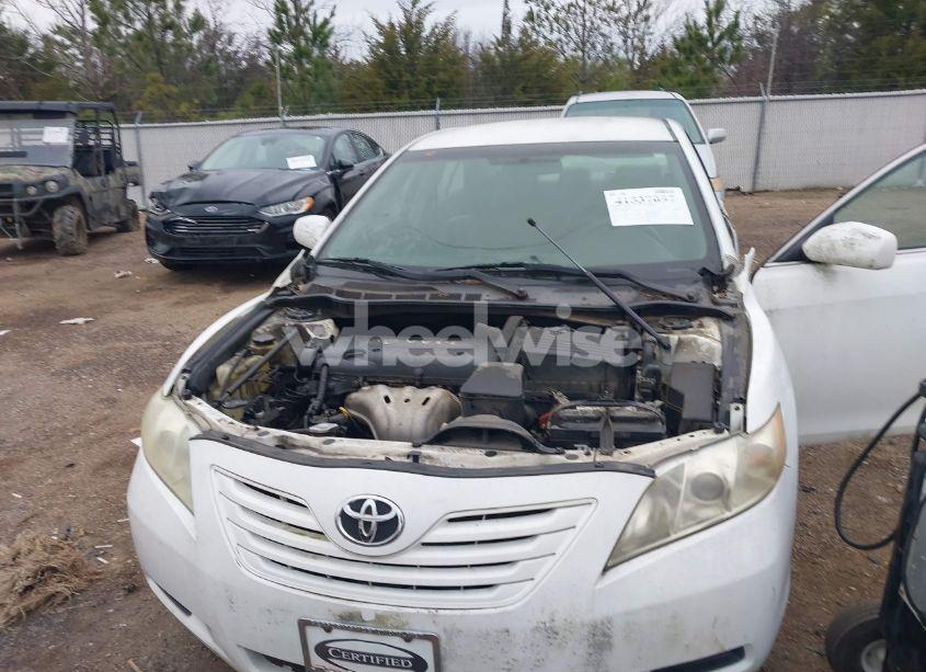 Photo 6 of 2009 Toyota Camry LE (VIN 4T1BE46K19U842096)