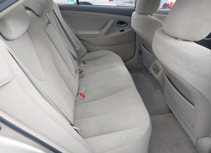 Photo 8 of 2009 Toyota Camry LE (VIN 4T1BE46K19U851042)