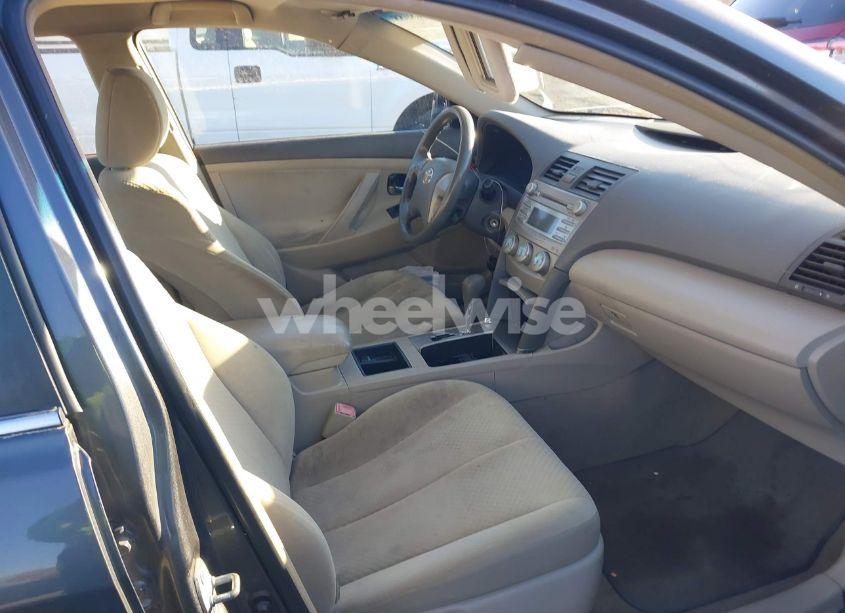 Photo 5 of 2009 Toyota Camry LE (VIN 4T1BE46K19U856600)