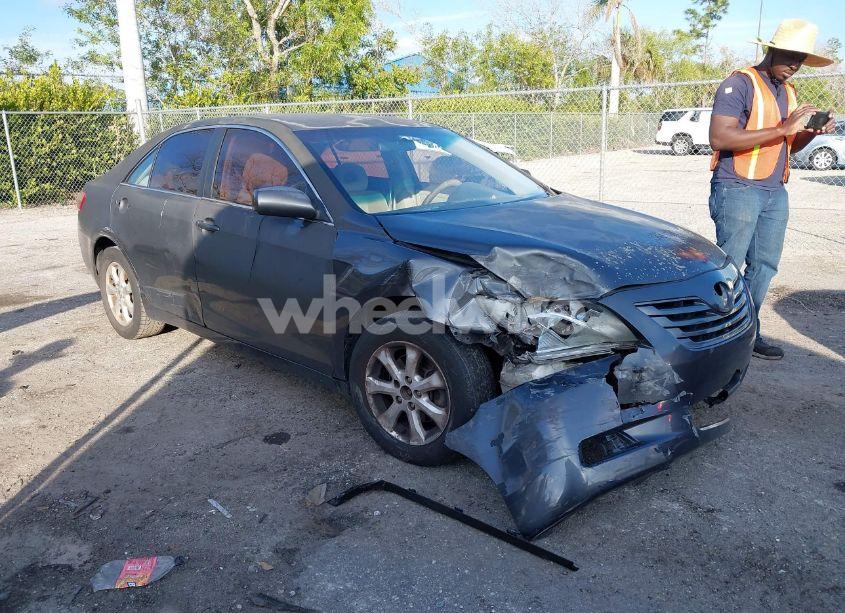 2009 Toyota Camry LE (VIN 4T1BE46K19U865717) main photo