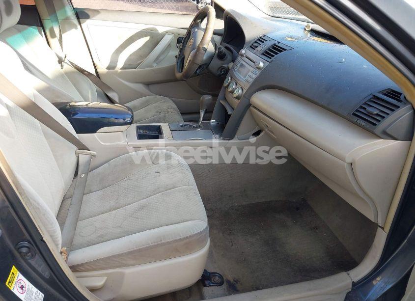 Photo 5 of 2009 Toyota Camry LE (VIN 4T1BE46K19U865717)