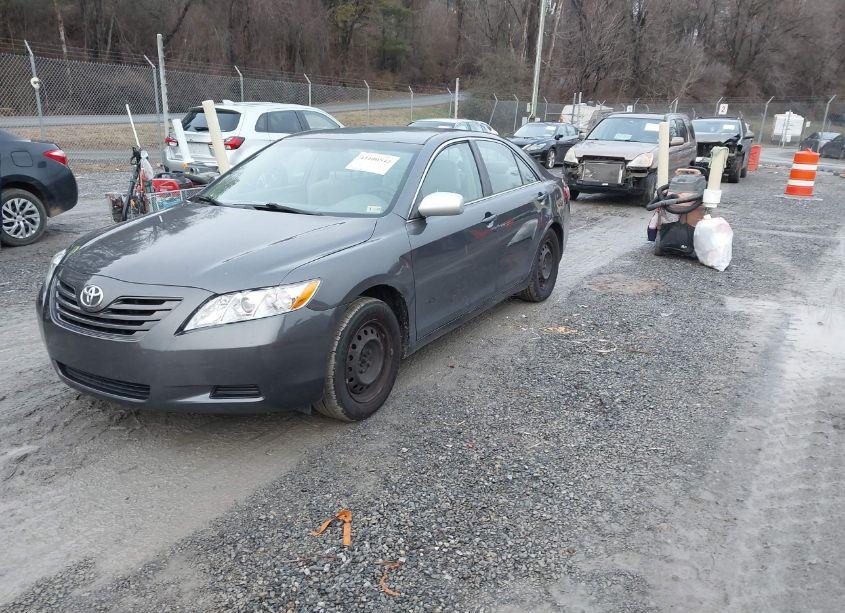 Photo 2 of 2009 Toyota Camry LE (VIN 4T1BE46K19U879746)