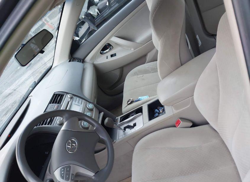 Photo 5 of 2009 Toyota Camry LE (VIN 4T1BE46K19U879746)