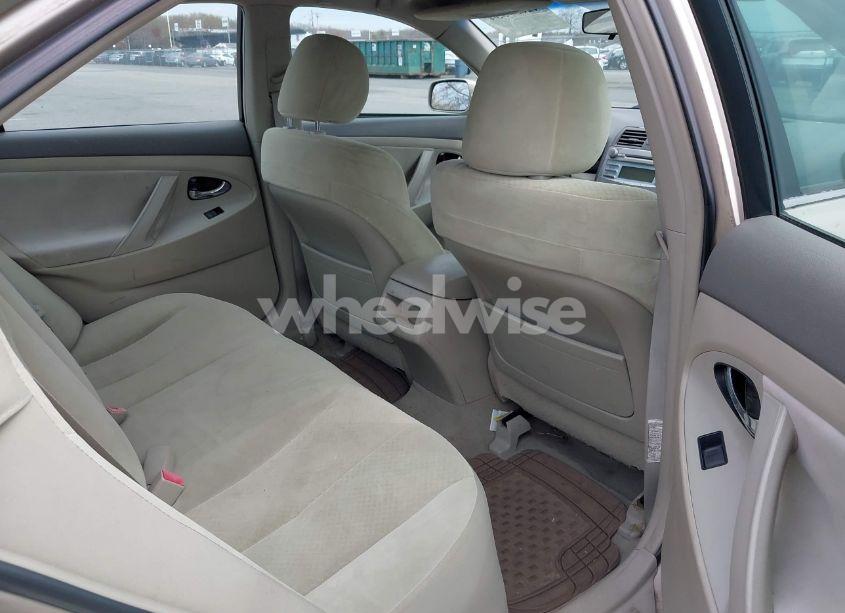 Photo 8 of 2009 Toyota Camry LE (VIN 4T1BE46K19U881366)