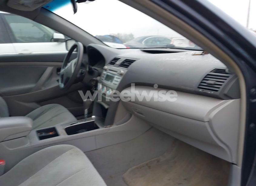 Photo 5 of 2009 Toyota Camry LE (VIN 4T1BE46K19U892268)