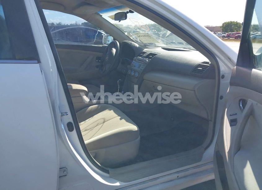 Photo 5 of 2009 Toyota Camry (VIN 4T1BE46K19U902099)