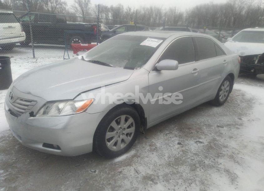 Photo 2 of 2007 Toyota Camry XLE (VIN 4T1BE46K27U071239)