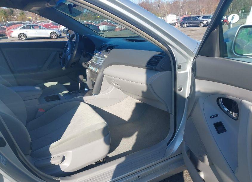 Photo 5 of 2007 Toyota Camry LE (VIN 4T1BE46K27U090101)