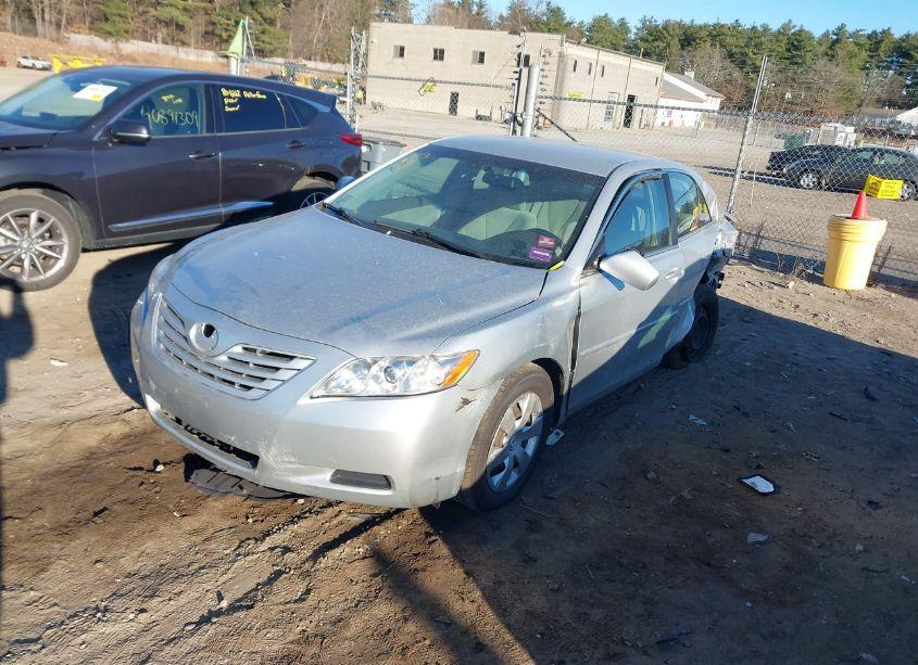 Photo 2 of 2007 Toyota Camry LE (VIN 4T1BE46K27U128037)
