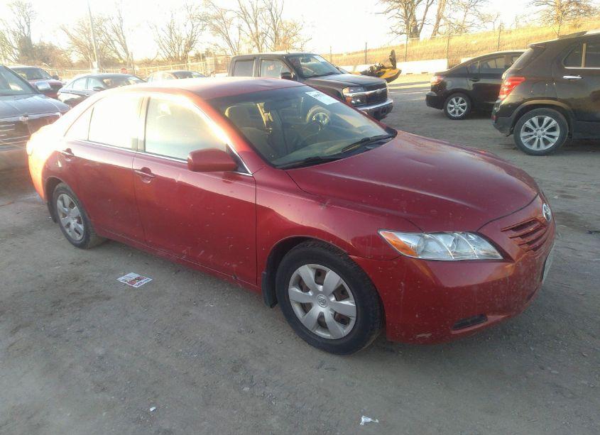 2007 Toyota Camry LE (VIN 4T1BE46K27U139037) main photo