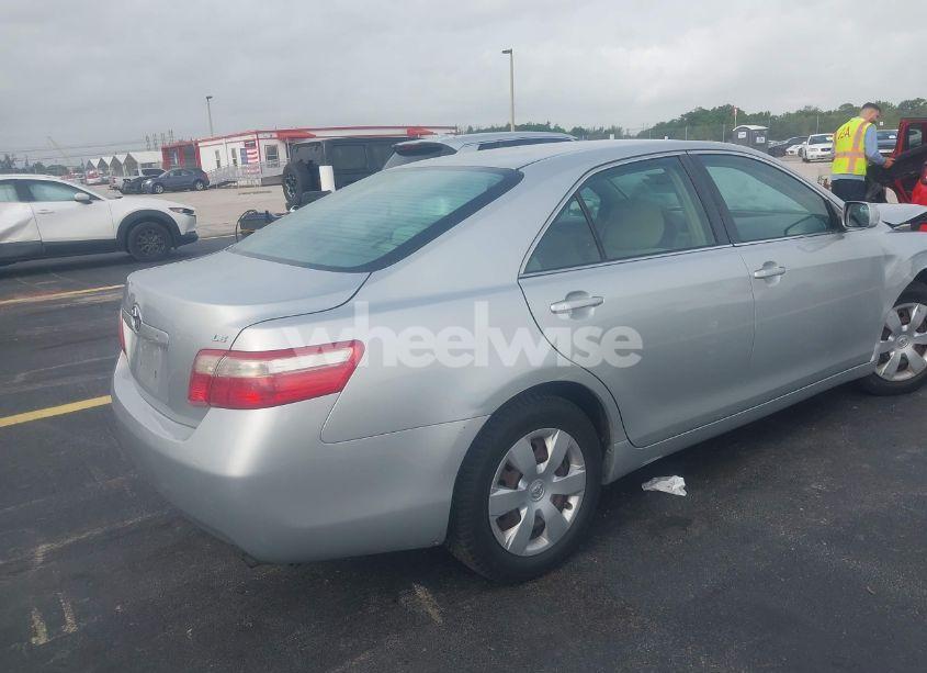 Photo 4 of 2007 Toyota Camry LE (VIN 4T1BE46K27U145016)