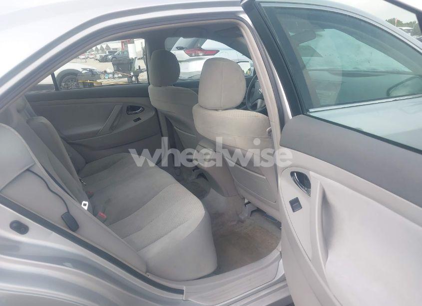 Photo 8 of 2007 Toyota Camry LE (VIN 4T1BE46K27U145016)