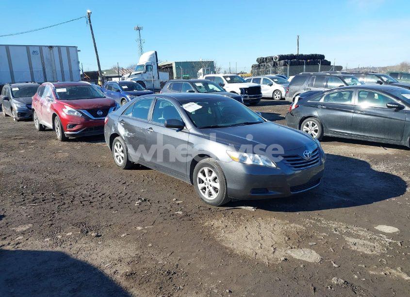 2007 Toyota Camry LE (VIN 4T1BE46K27U163354) main photo