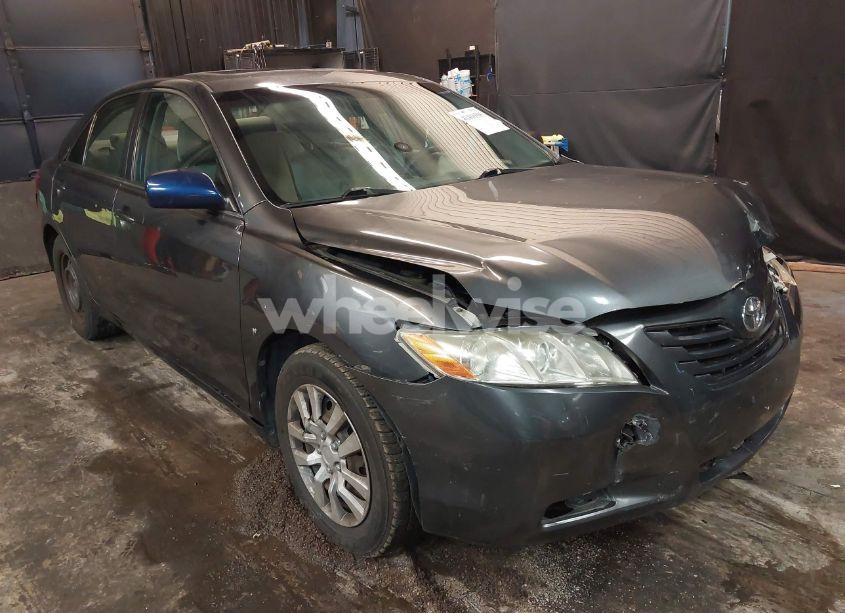 2007 Toyota Camry LE (VIN 4T1BE46K27U192434) main photo