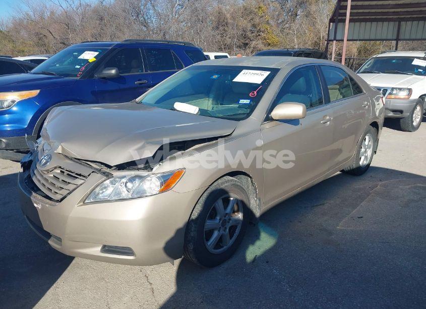 Photo 2 of 2007 Toyota Camry LE (VIN 4T1BE46K27U500427)