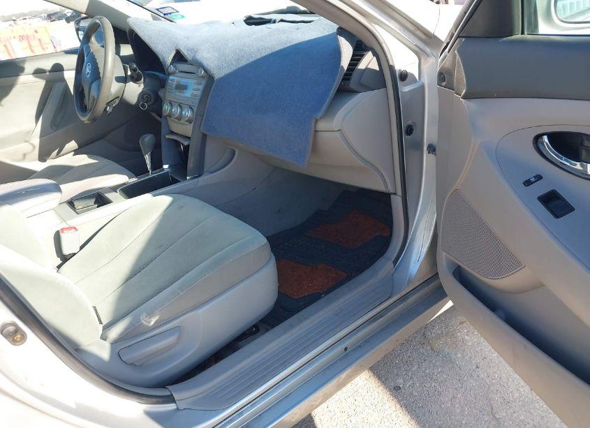 Photo 5 of 2007 Toyota Camry LE (VIN 4T1BE46K27U500721)