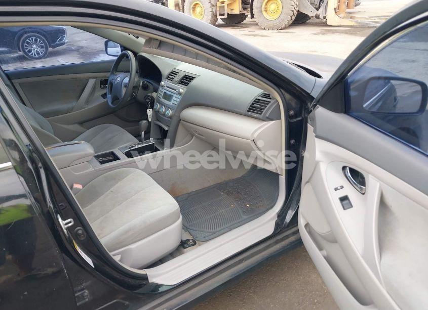 Photo 5 of 2007 Toyota Camry LE (VIN 4T1BE46K27U513940)