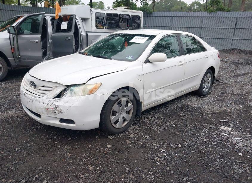 Photo 2 of 2007 Toyota Camry LE (VIN 4T1BE46K27U547053)