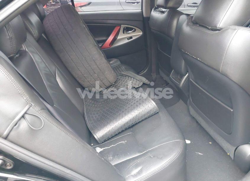 Photo 8 of 2007 Toyota Camry SE (VIN 4T1BE46K27U570820)