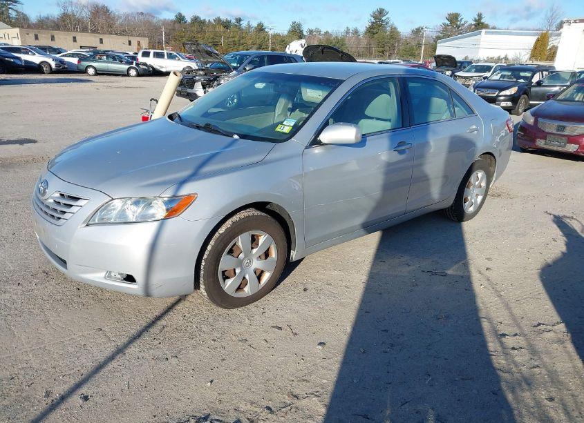 Photo 2 of 2007 Toyota Camry LE (VIN 4T1BE46K27U593658)